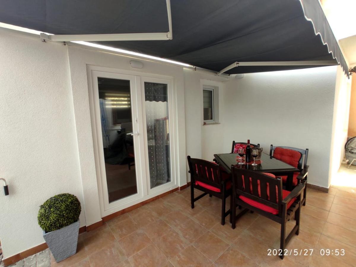 Apartments Mia Bibinje Exterior photo